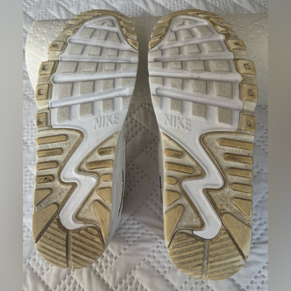 Nike Air Max White Leather Sneakers Activewear Running Shoes Boy Size 5Y US - Picture 4 of 10